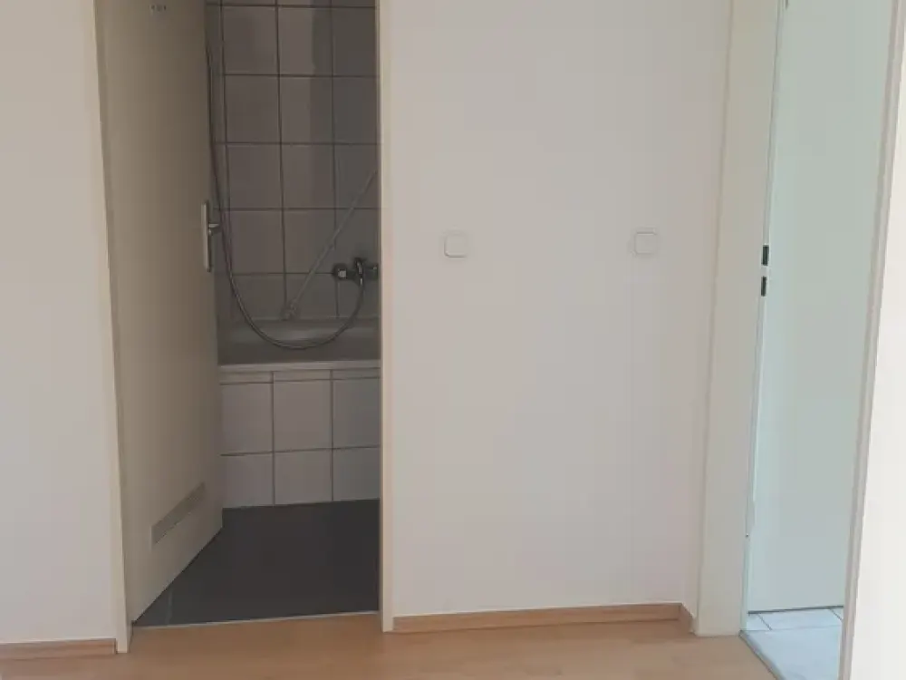 Approx. 45 m² 1-Room Apartment with Fitted Kitchen on 2nd Floor/Attic