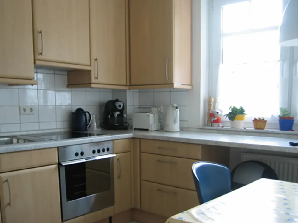 Beautiful 3-Room Apartment with Balcony/Fitted Kitchen/2 Parking Spaces in the Center of Lilienthal