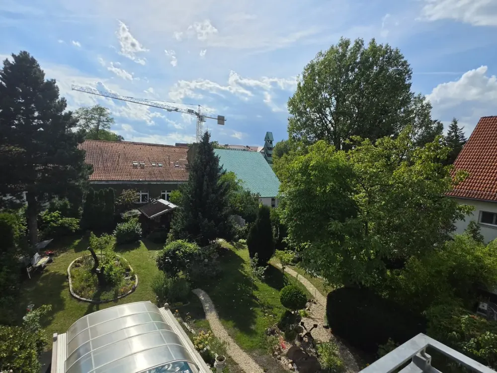 Hochwertig sanierte 3-Zimmer-Wohnung, teilmöbliert, Berlin-Westend, Top-Etage