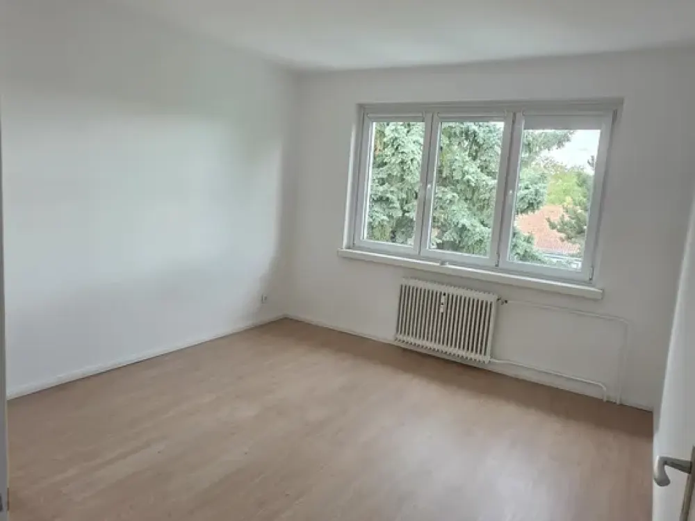 Hochwertig sanierte 3-Zimmer-Wohnung, teilmöbliert, Berlin-Westend, Top-Etage