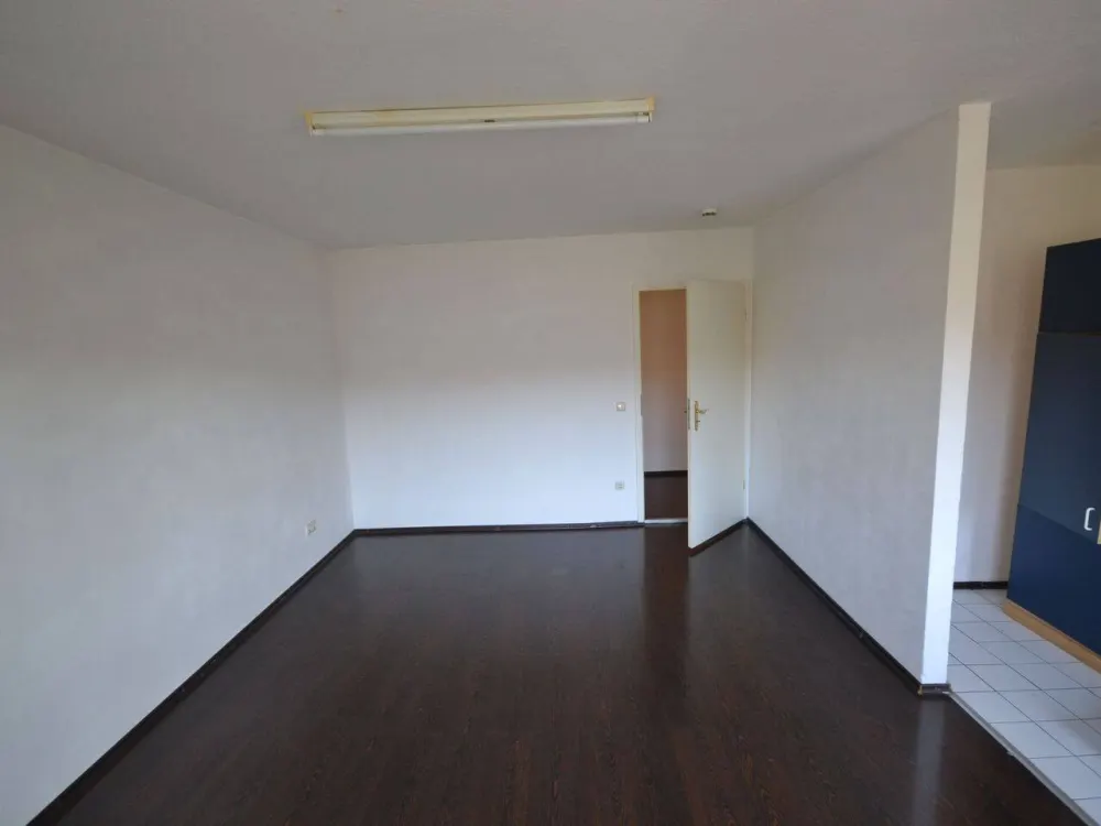 Bright and Comfortable 3-Room Apartment with Green View