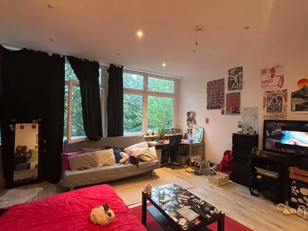 **Zimmer in Tempelhof (25m² - 725€ all-in)*
