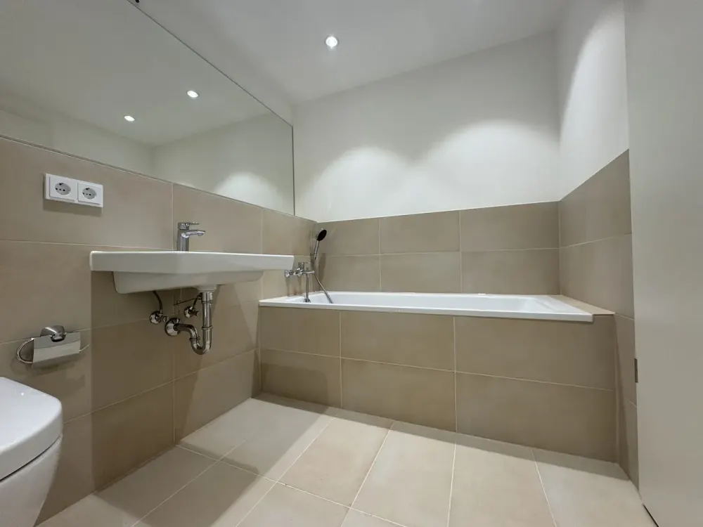 Where Life Happens - Ideal 3-Room Apartment in First Occupancy