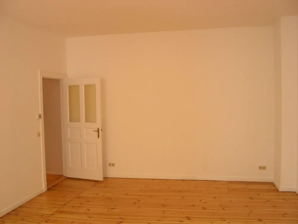 Vermietung 2-Zimmer Altbauwohnung