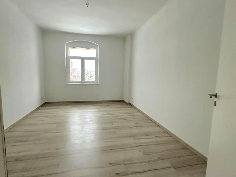 gemütliche 2-Raum-Wohnung im EG zur Miete in Dresden Gorbitz - Wentzel Dr.