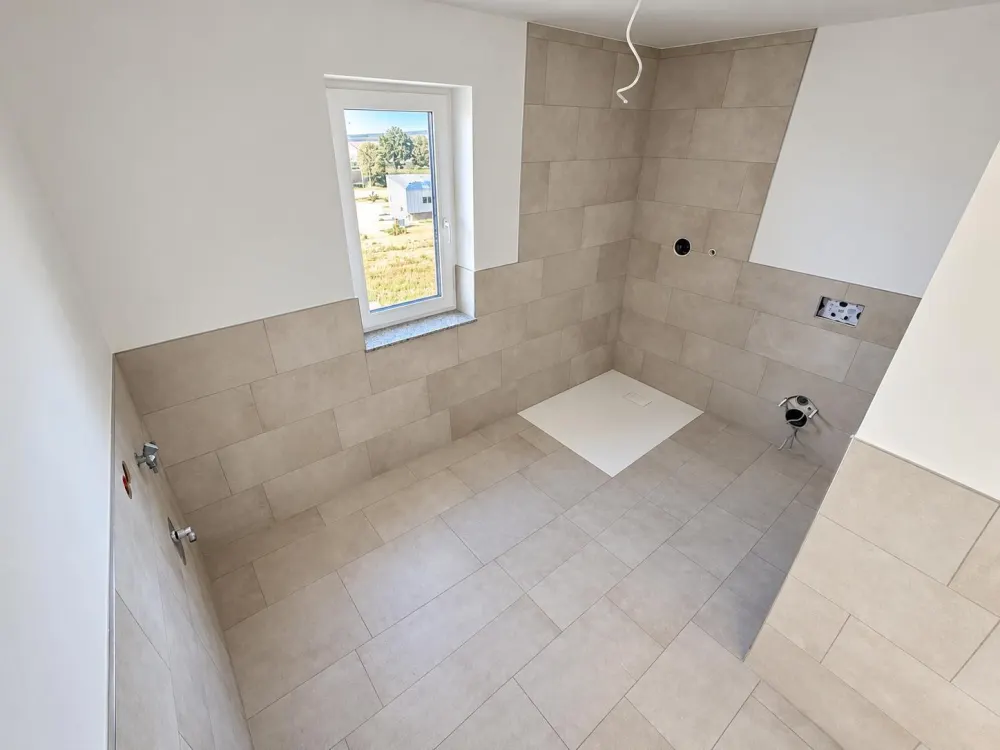 Modern 2.5-Room New-Build Apartment - First Occupancy