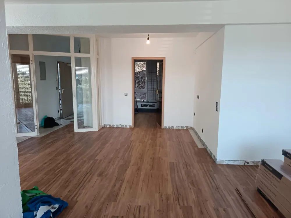 Tolle 4-Zimmer-Wohnung. Balkon. Terrasse. Spektakuläre Aussicht