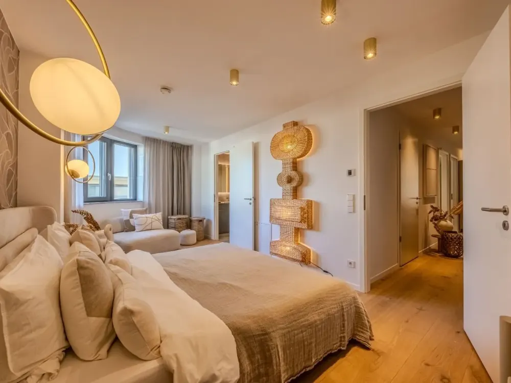 Exklusive 4-Zimmer-Wohnung mit Balkon, Aufzug und Tiefgarage