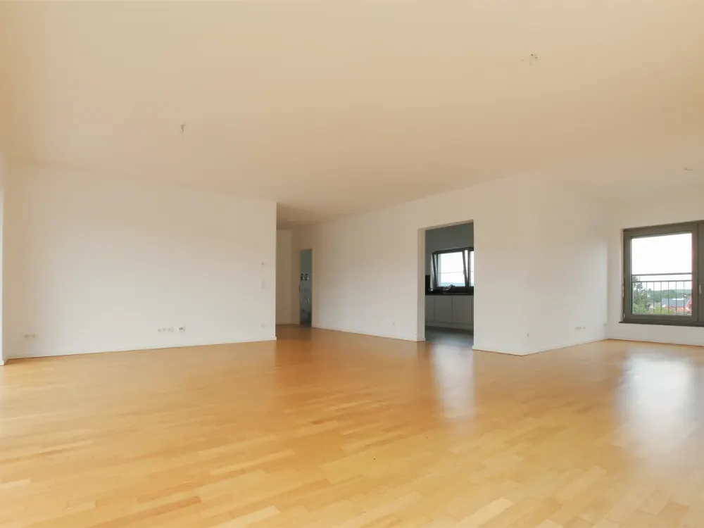 Modernes Penthouse mit 3 Schlafzimmern & einmaliger Dachterrasse in Bad Homburg