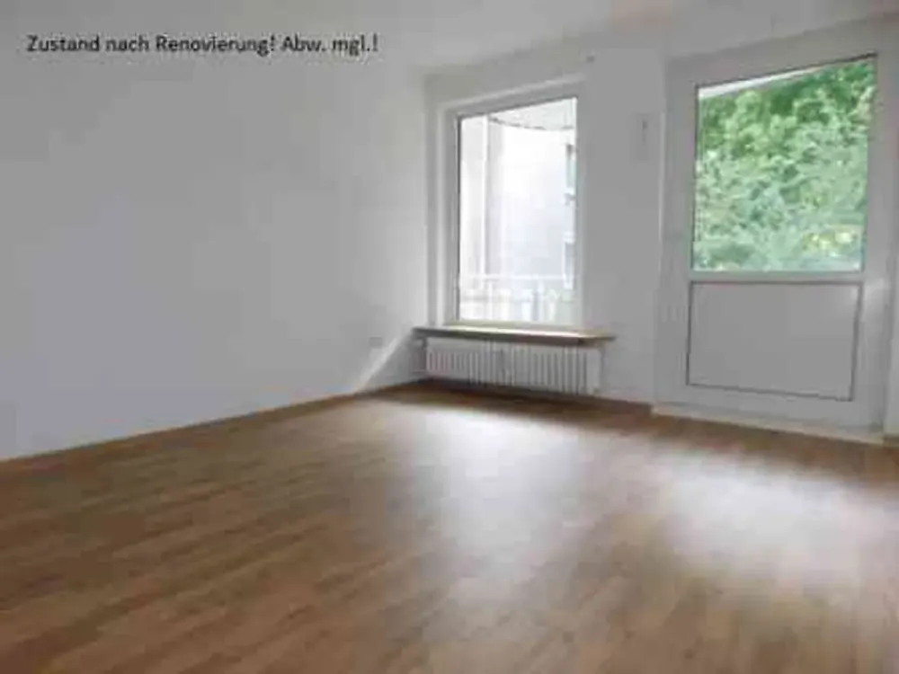 ***Bezugsfertige 3-Raumwohnung im EG mit Laminat und Balkon***