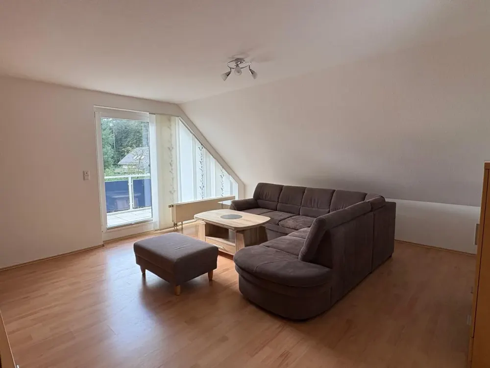 Furnished & Immediately Available: 3 Rooms, 2 Balconies and 2 Bathrooms in a Quiet Location by the Forest Edge.