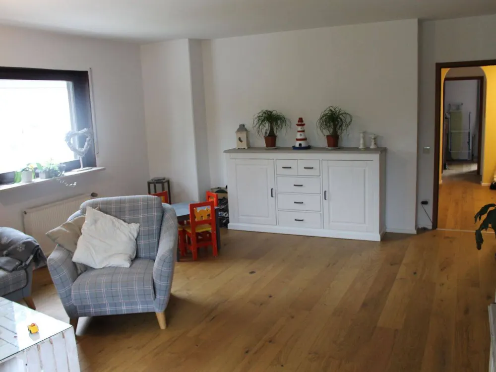 Dellbrück - 4 Zimmer, Küche, Diele, Bad, WC, mit Balkon