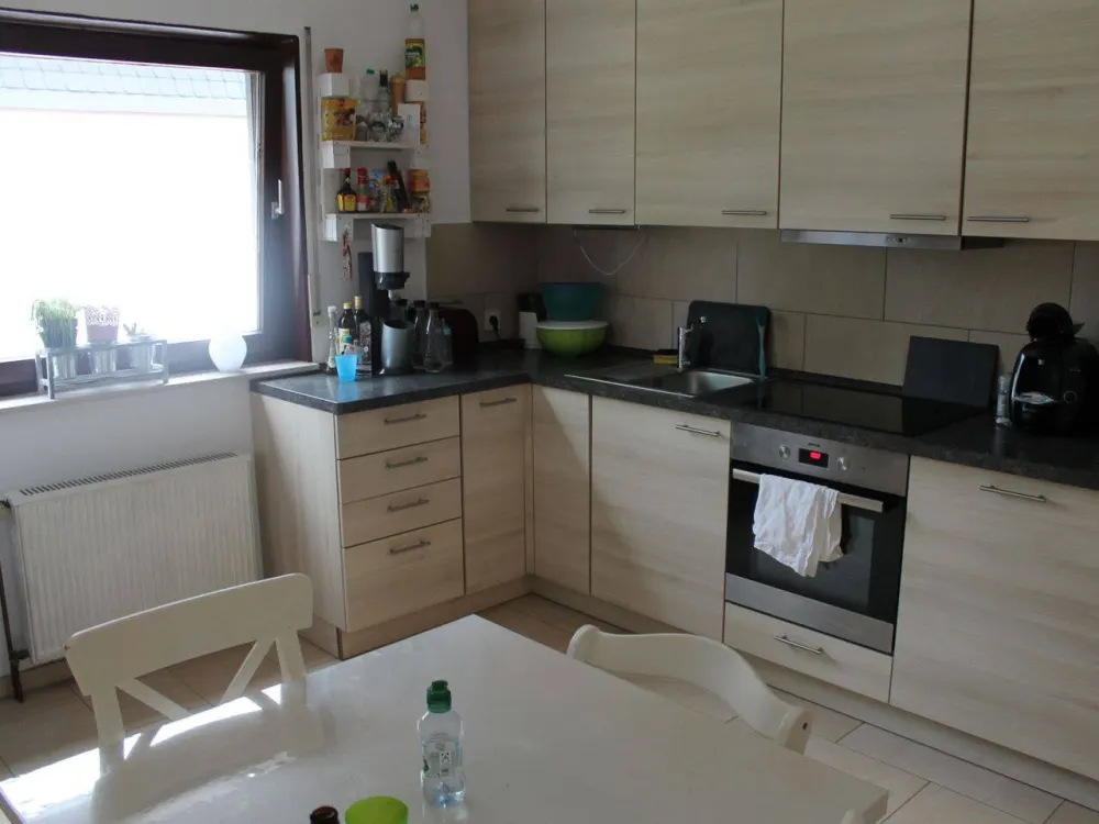 Dellbrück - 4 Zimmer, Küche, Diele, Bad, WC, mit Balkon