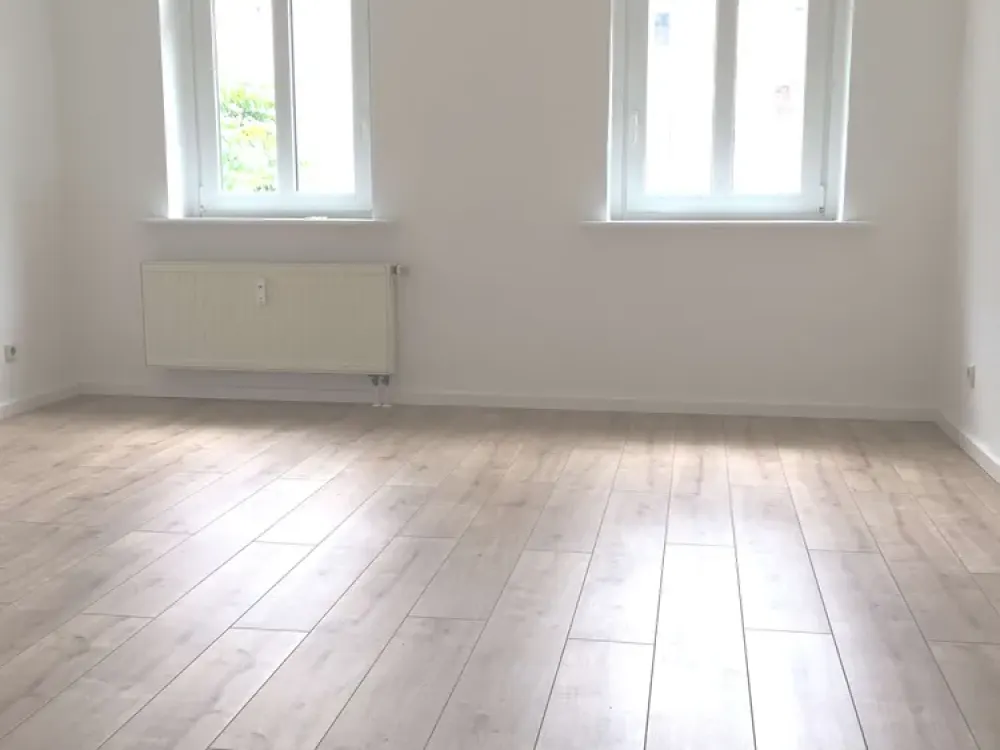 Beautiful 2-Room Apartment, Bedroom Facing the Courtyard in Neustadt-Neuschönefeld