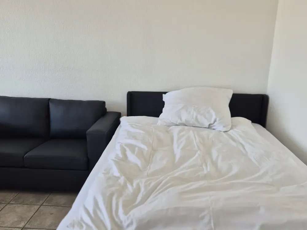 Exklusives möbliertes Appartement in der 31. Etage