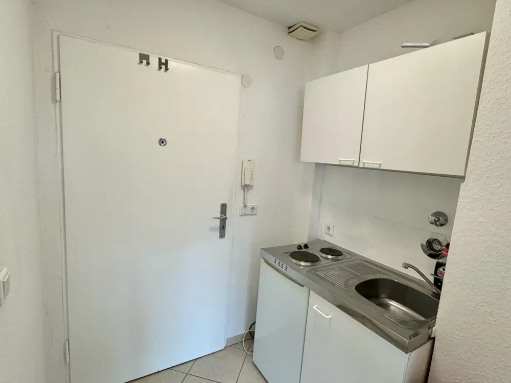 Helle 1-Zi Wohnung mit Süd-Balkon im Westend