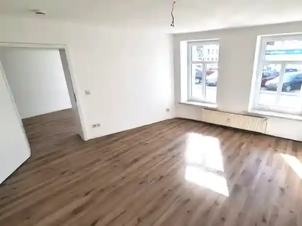 Schöne, helle 2-Raum-Wohnung, Hochparterre, modernisiert!