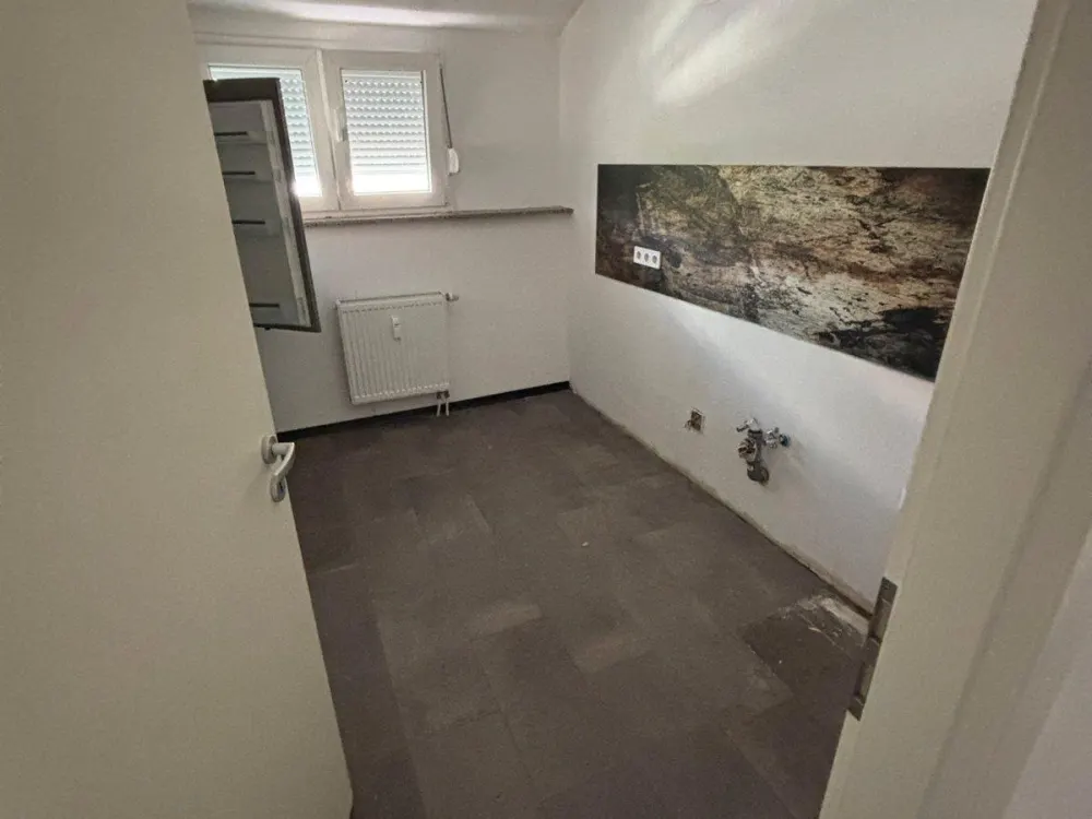 Wohnung 3ZKB Dachgeschoss Neunkirchen Wellesweiler renoviert