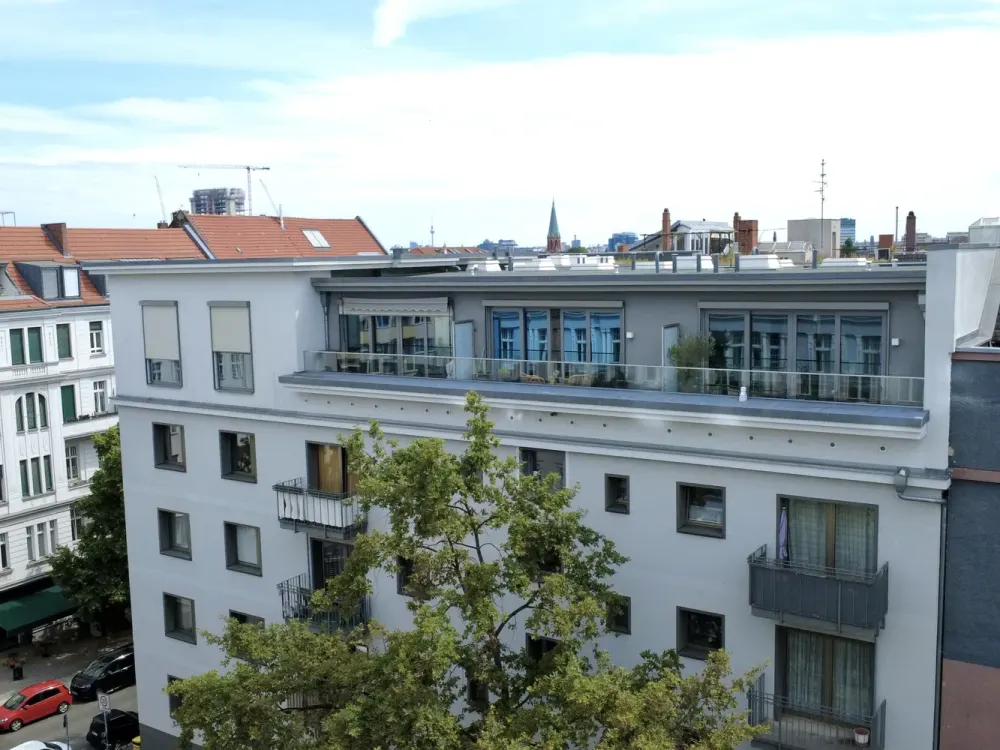 Exklusive Penthousewohnung mit großer Sonnenterrasse, Aufzug und hochwertiger Ausstattung
