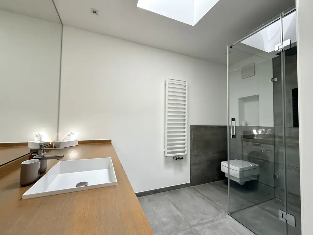 Exklusive Penthousewohnung mit großer Sonnenterrasse, Aufzug und hochwertiger Ausstattung