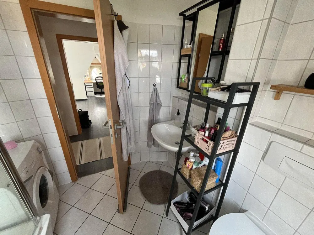 Möblierte 2-Zimmer-Maisonettewohnung in zentraler, ruhiger Lage