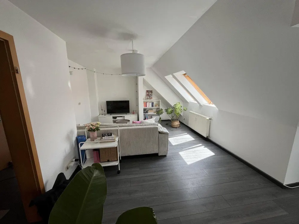 Möblierte 2-Zimmer-Maisonettewohnung in zentraler, ruhiger Lage