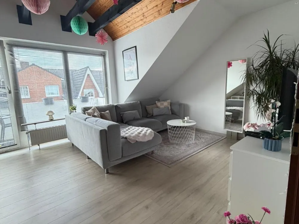 2 Zimmerwohnung mit Balkon
