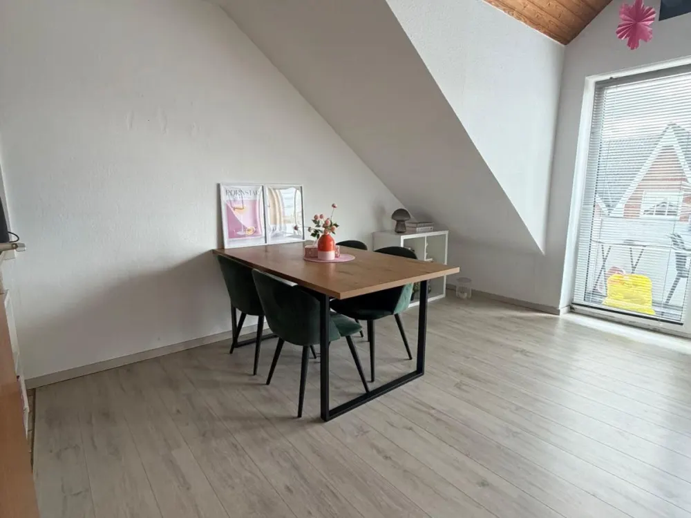 2 Zimmerwohnung mit Balkon