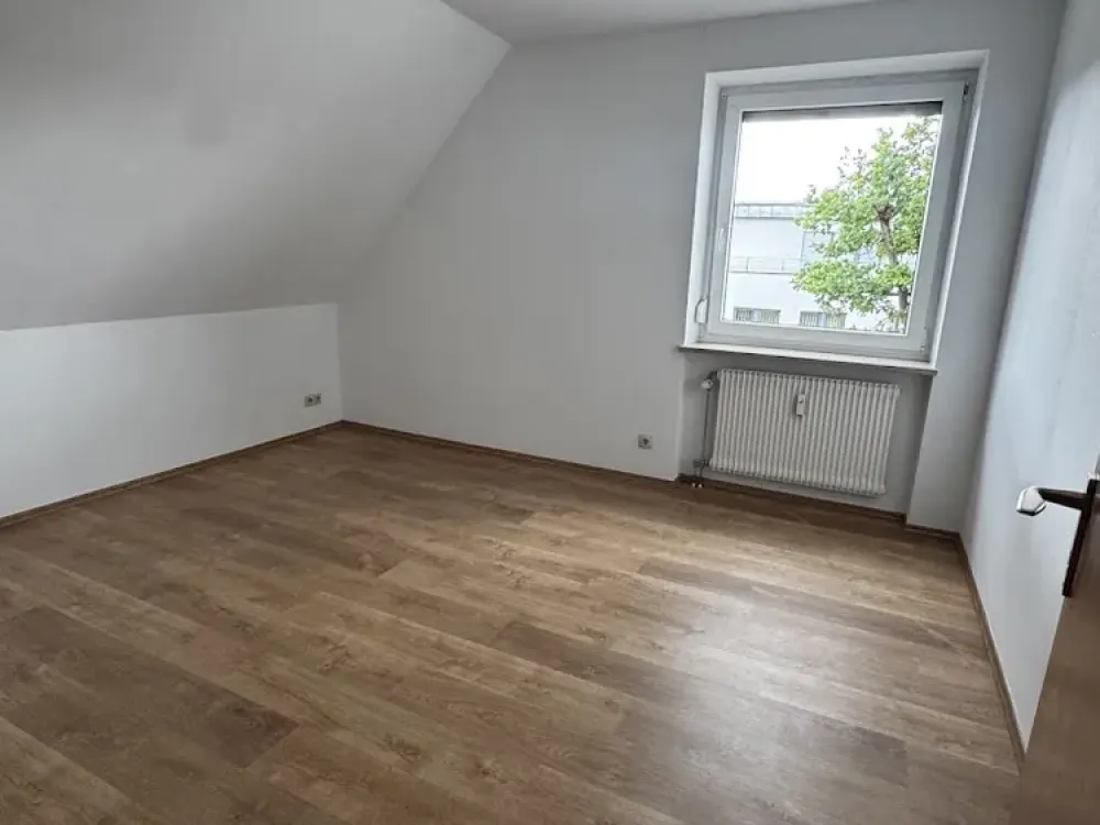 Ideal für Familien - großzügige 3 Zimmer Wohnung in Boxdorf