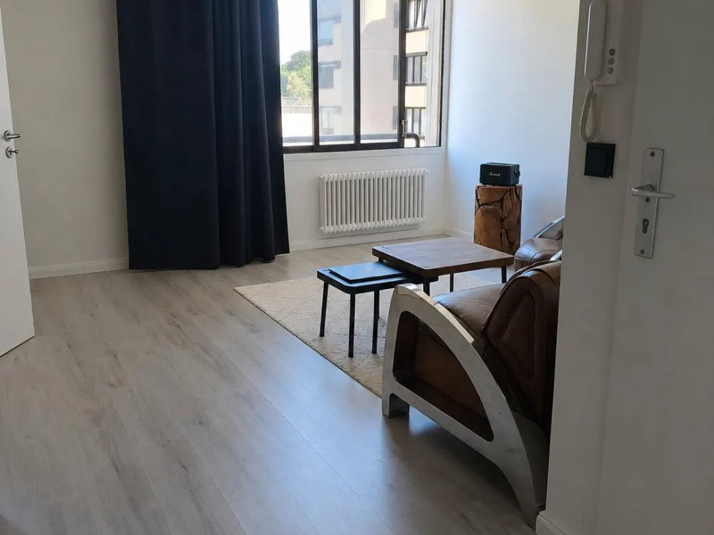 2-Zimmer-Wohnung mit Schwimmbadnutzung in Kaarst - saniertes Bad