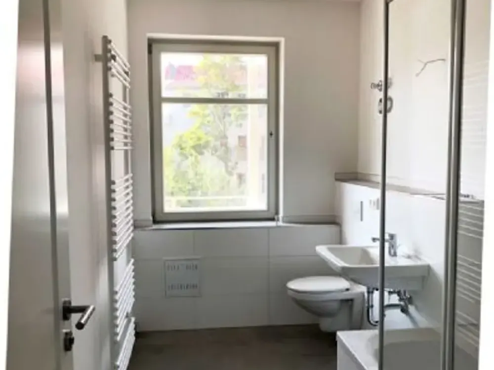 sehr schöne 2 Raum Wohnung mit Balkon