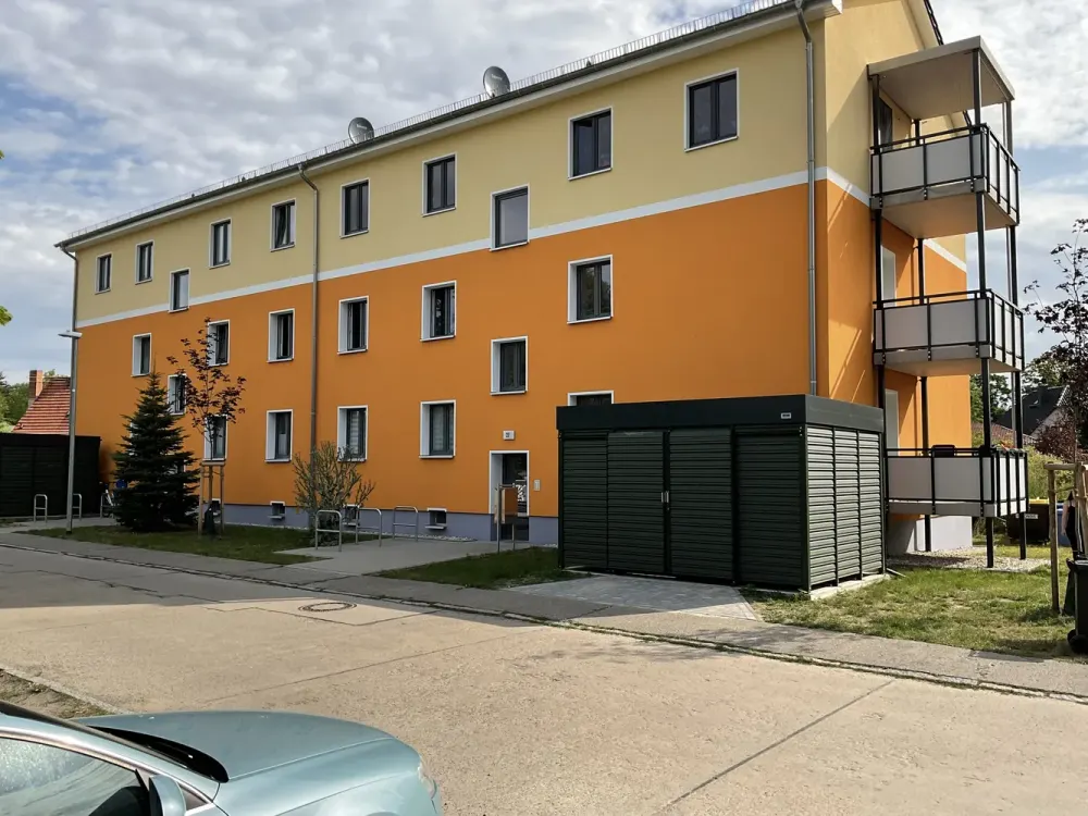 Geräumige 4-Zimmerwohnung mit 2 Balkonen im Grünen