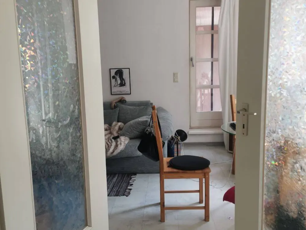 20.9.-15.2. BEFRISTET 2-Raumwohnung am CHECKPOINT CHARLIE