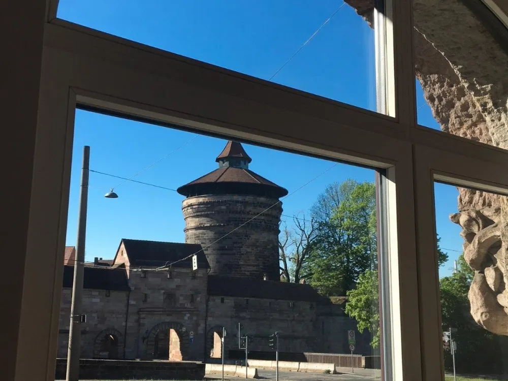 Möblierte Wohnung in der Nürnberger Innenstadt - 98m2 3 Zim.