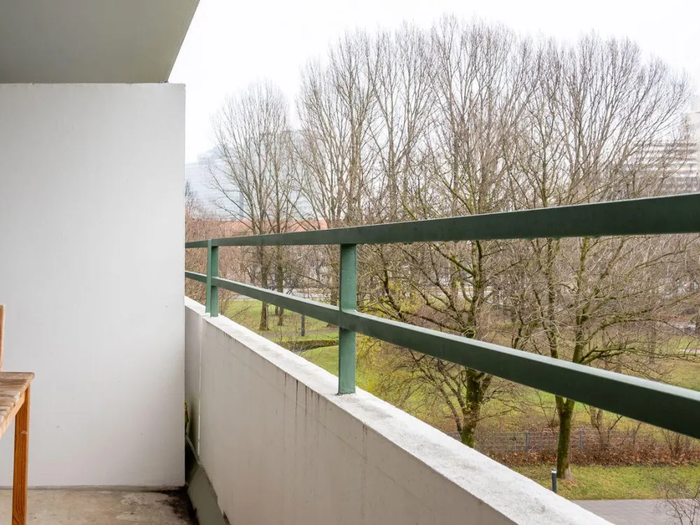 Möbliertes 1-Zimmer-Apartment mit Balkon in München-Schwabing