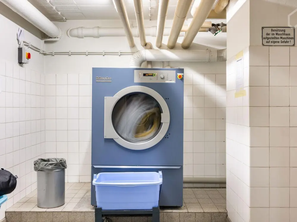 Möbliertes 1-Zimmer-Apartment mit Balkon in München-Schwabing