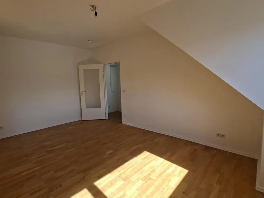 Königstraße 2 I 3 Zimmer Mietwohnung I 3.OG, ohne Lift