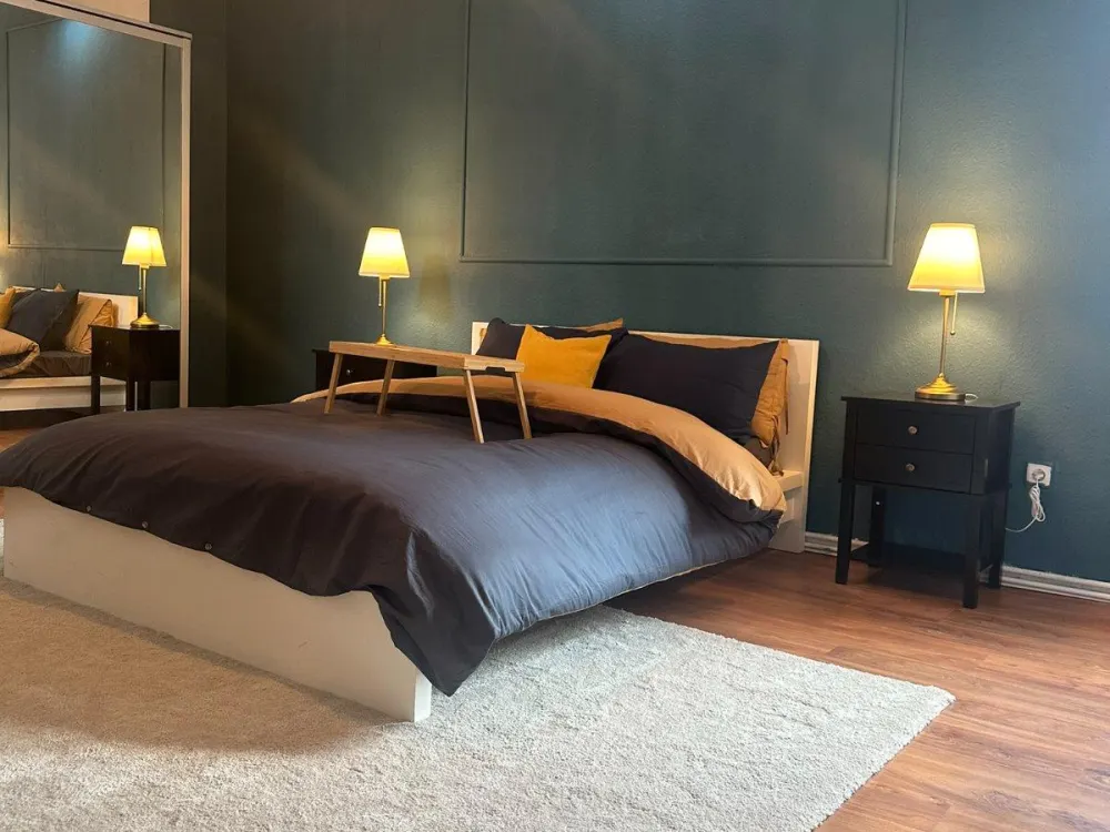 Modern möblierte 2-Zimmer-Wohnung im 1. OG, Oststadt, EBK
