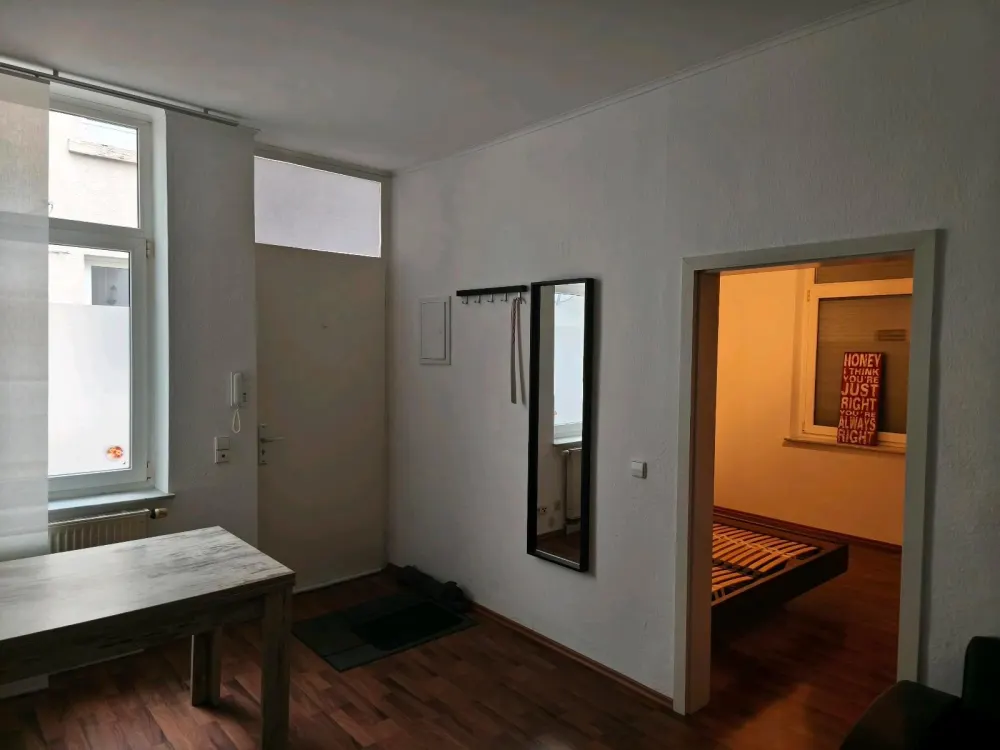 Charmante 2-Zimmer Wohnung mit Balkon im Herzen von Stuttgart