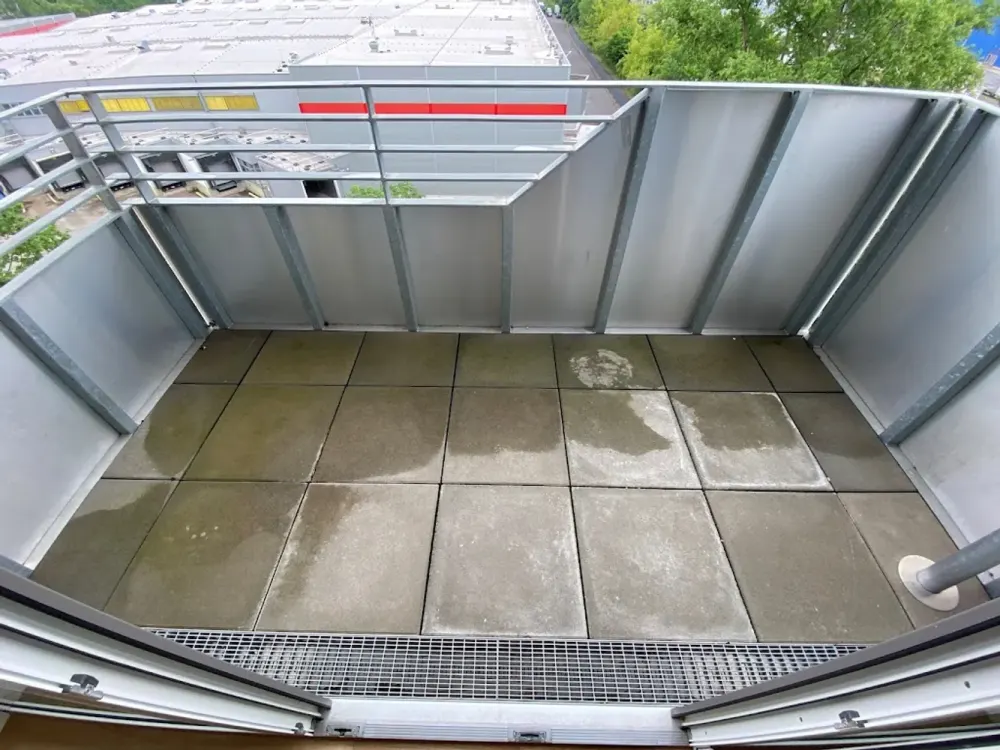 Schöne Neubauwohnung mit Balkon im Zweitbezug in Lichtenberg (nahe IKEA) neu zu vermieten