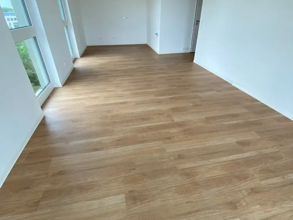 Schöne Neubauwohnung mit Balkon im Zweitbezug in Lichtenberg (nahe IKEA) neu zu vermieten