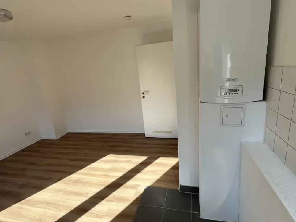 1.Zi.Wohnung Stuttgart Rot: Bitte Beschreibung lesen
