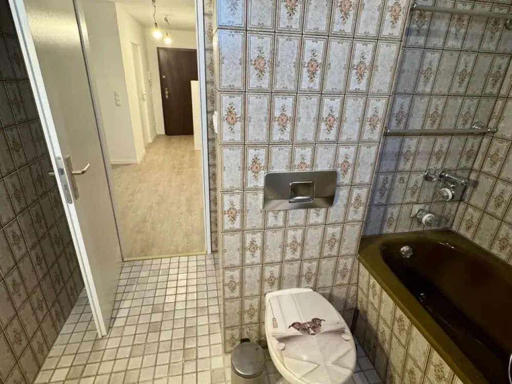 Modernes, frisch saniertes WG-Zimmer, 15 m2, in Pinneberg/Thesdorf, 2 Min zur S-Bahn, Nähe Hamburg