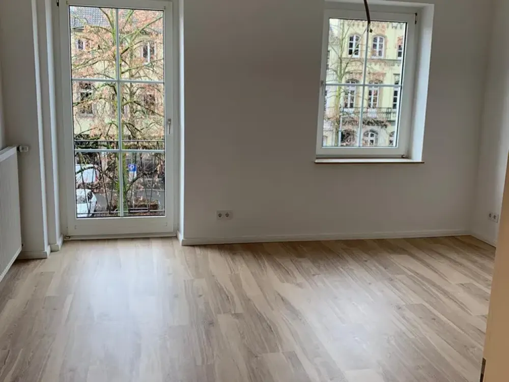 Renovierte 3 Zi. Wohnung, hell+modern, Tageslichtbad, sehr schön, ruhig, gemütlich