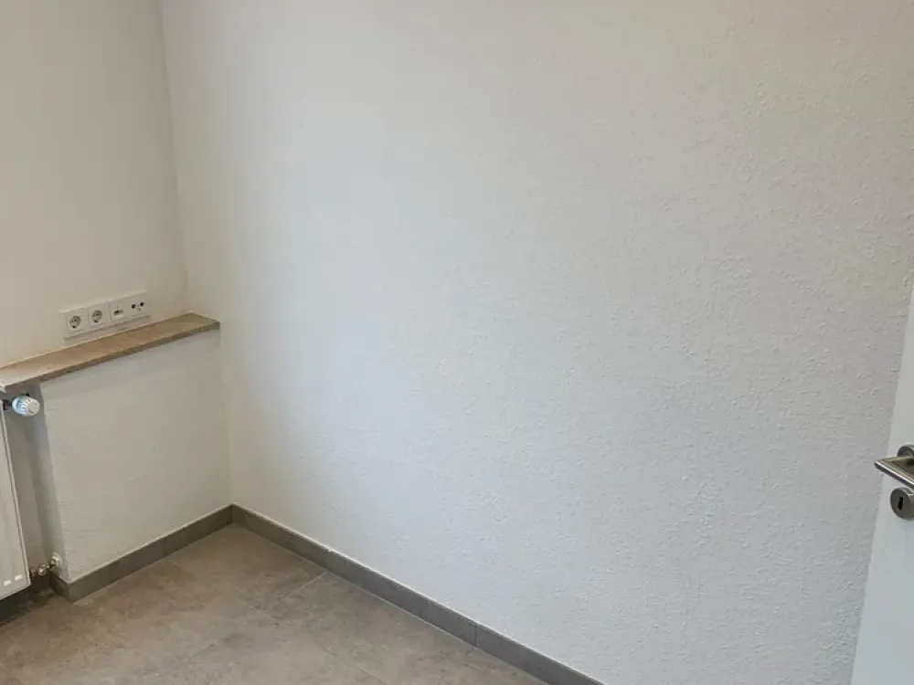 Renovierte 3 Zi. Wohnung, hell+modern, Tageslichtbad, sehr schön, ruhig, gemütlich