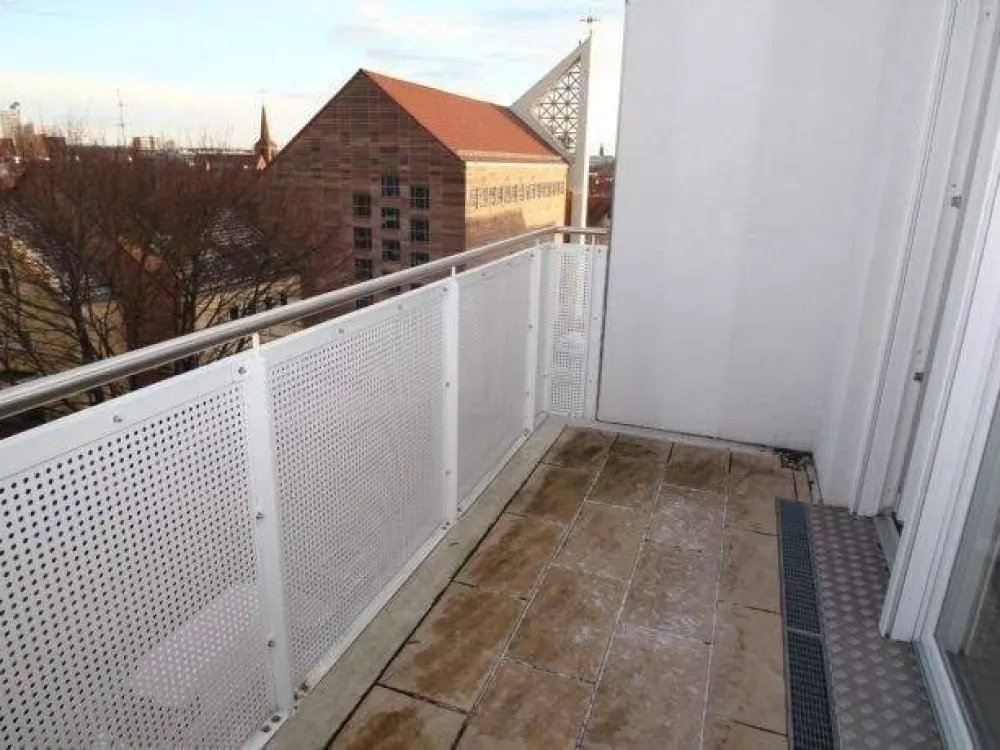 Nähe Wöhrdersee !! Helle, tolle 3 ZW, Balkon, Lift, TG