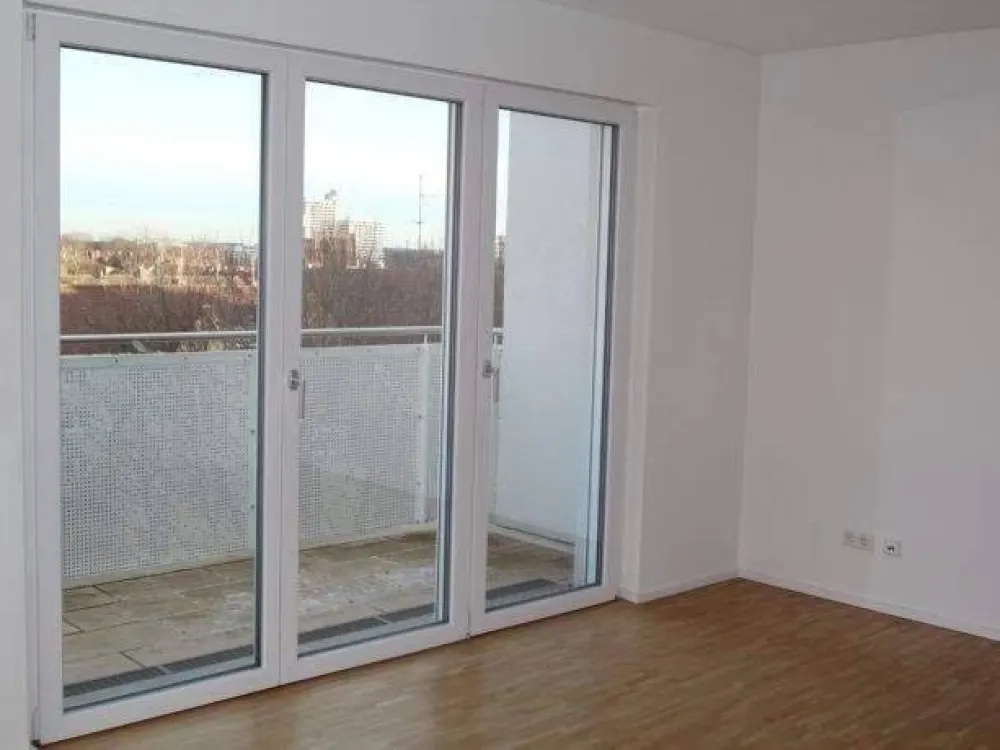 Nähe Wöhrdersee !! Helle, tolle 3 ZW, Balkon, Lift, TG