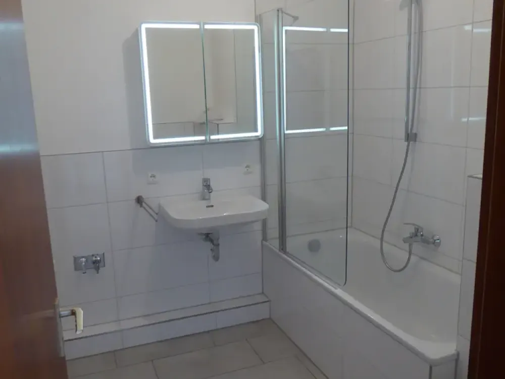 3-Room Attic Apartment in Buchholz, Completely Renovated in 2018
