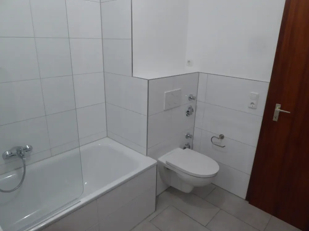 3-Room Attic Apartment in Buchholz, Completely Renovated in 2018