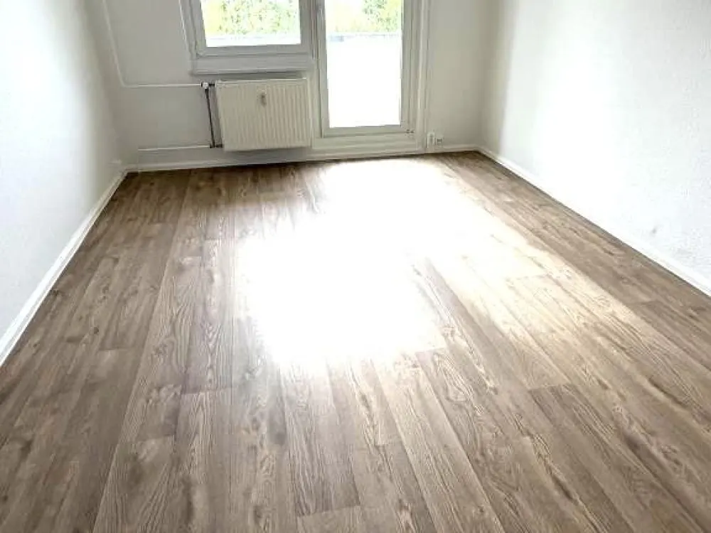 Starkes Angebot, jetzt sichern / Available Now, Arrange a Viewing Today!